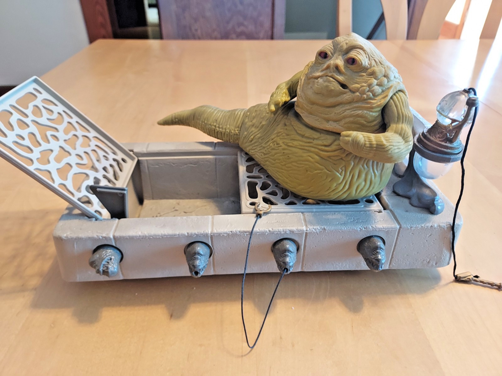 Jabba the Hutt Action Playset sold