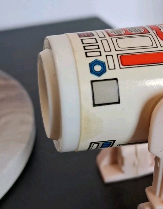 R5-D4 (Arfive-Defour) sold