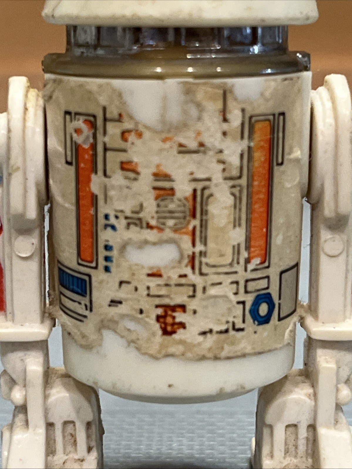 R5-D4 (Arfive-Defour) sold