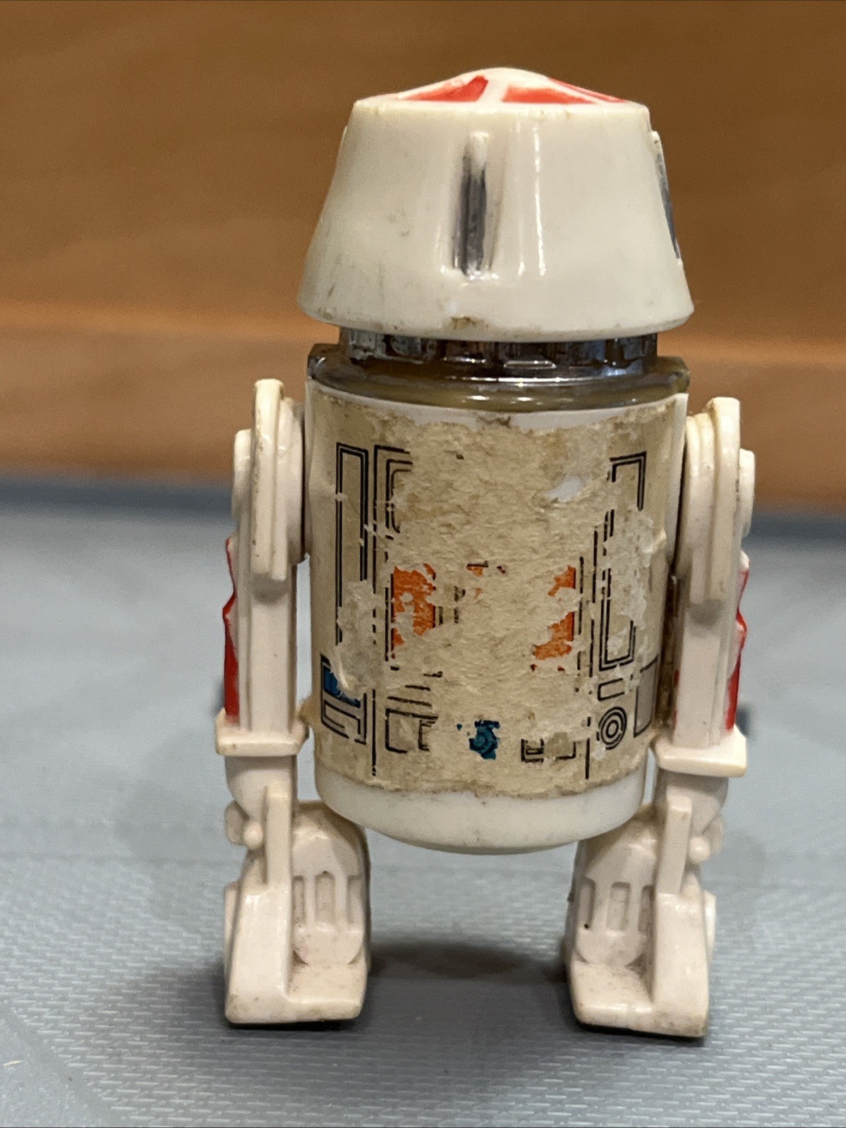 R5-D4 (Arfive-Defour) sold