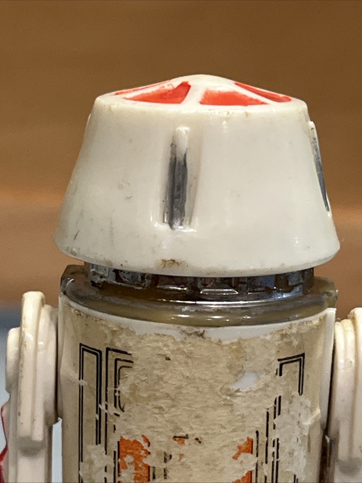 R5-D4 (Arfive-Defour) sold