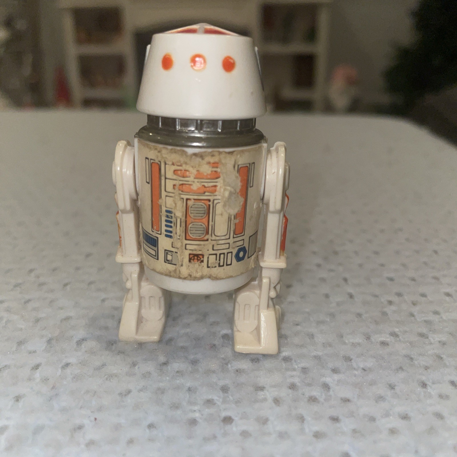 R5-D4 (Arfive-Defour) sold