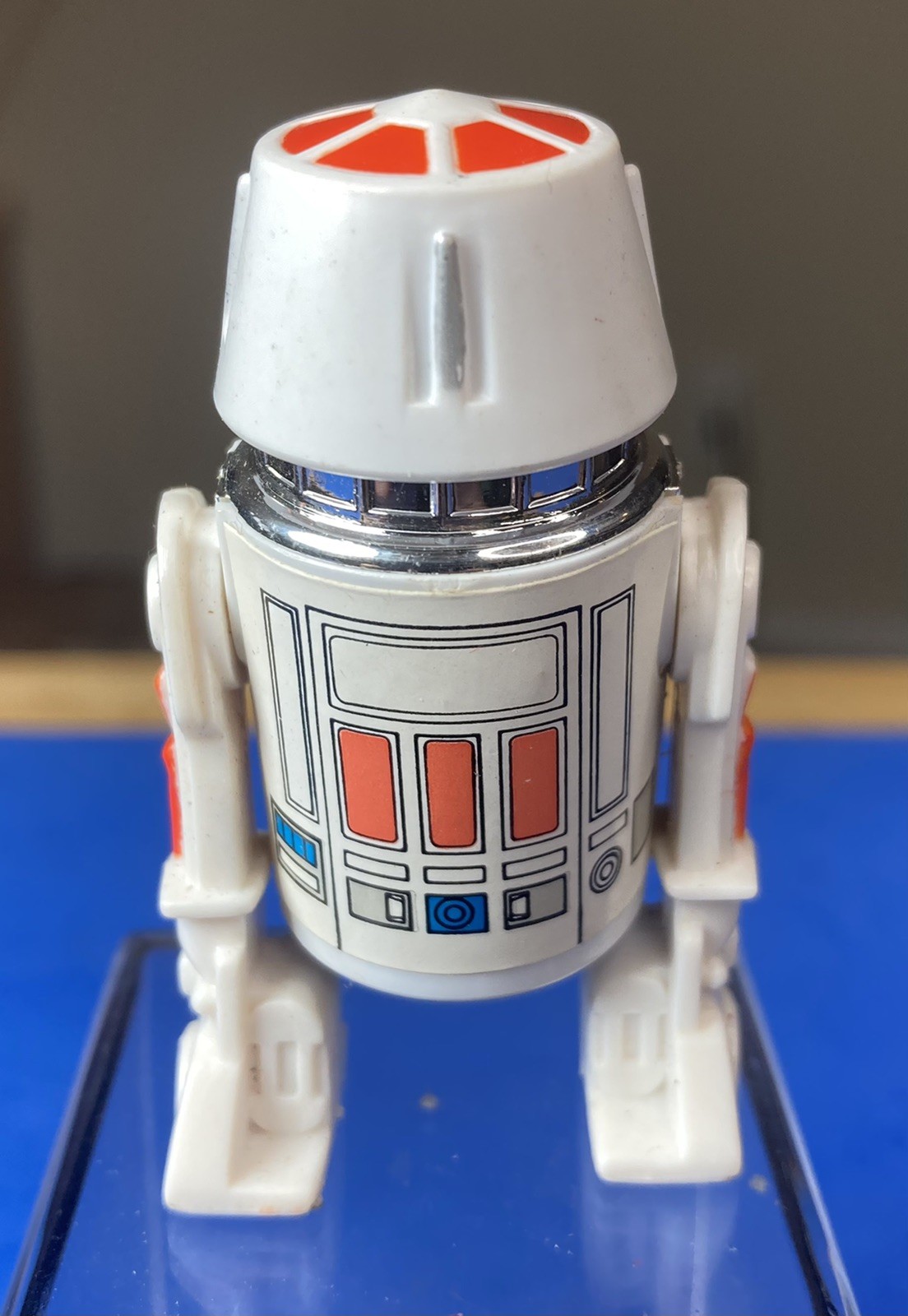 R5-D4 (Arfive-Defour) sold