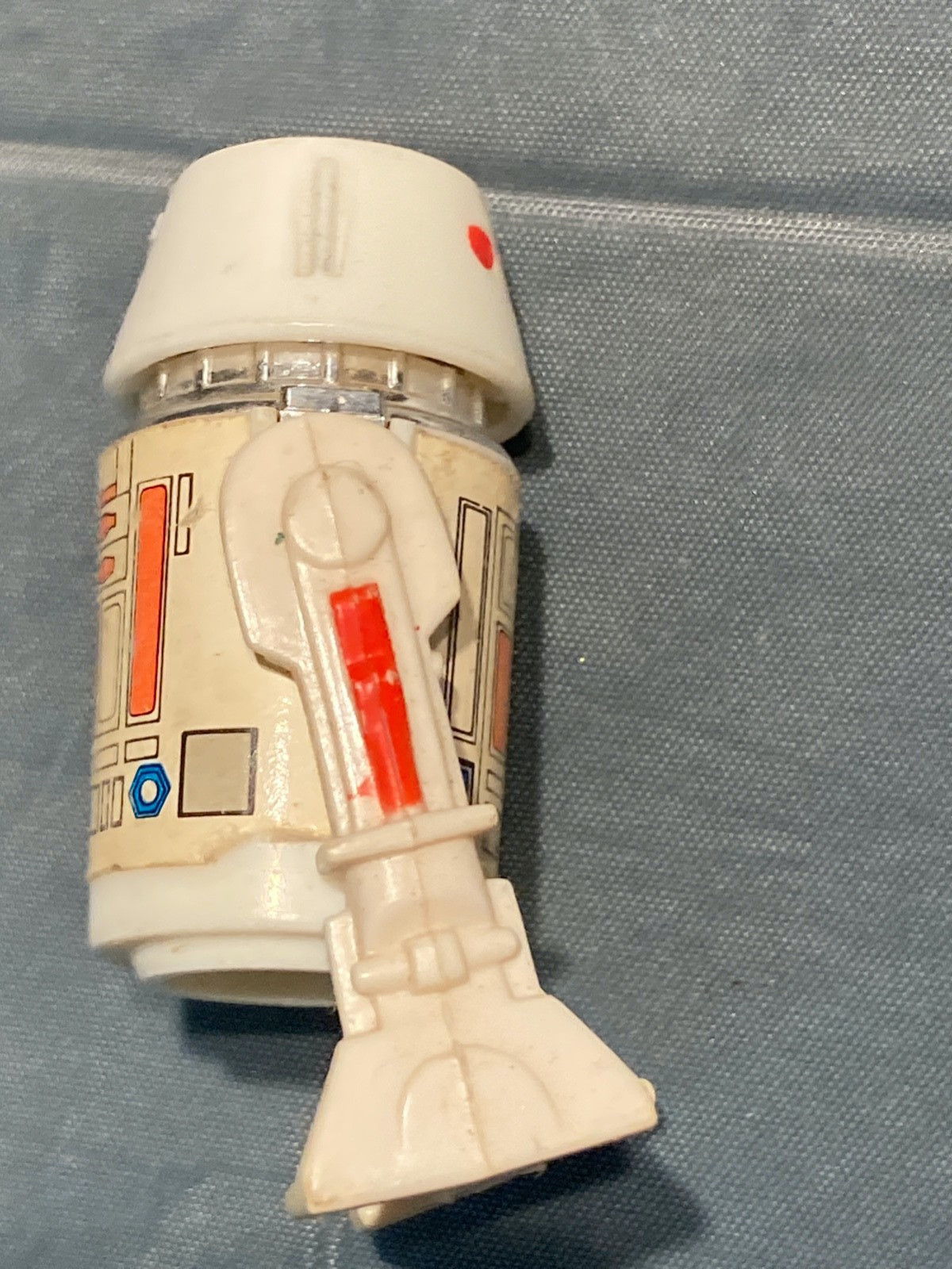 R5-D4 (Arfive-Defour) sold