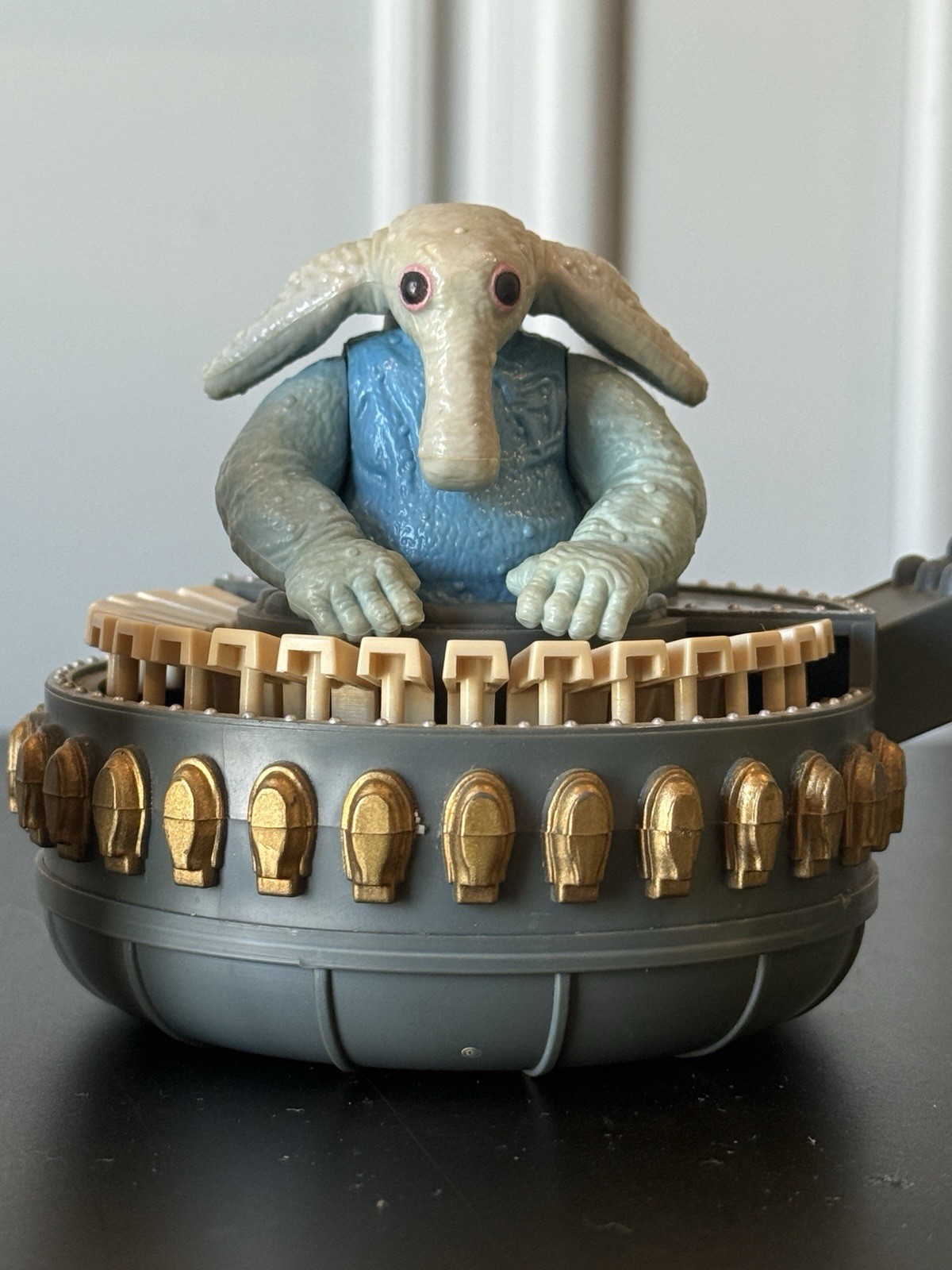 Sy Snootles & The Rebo Band sold