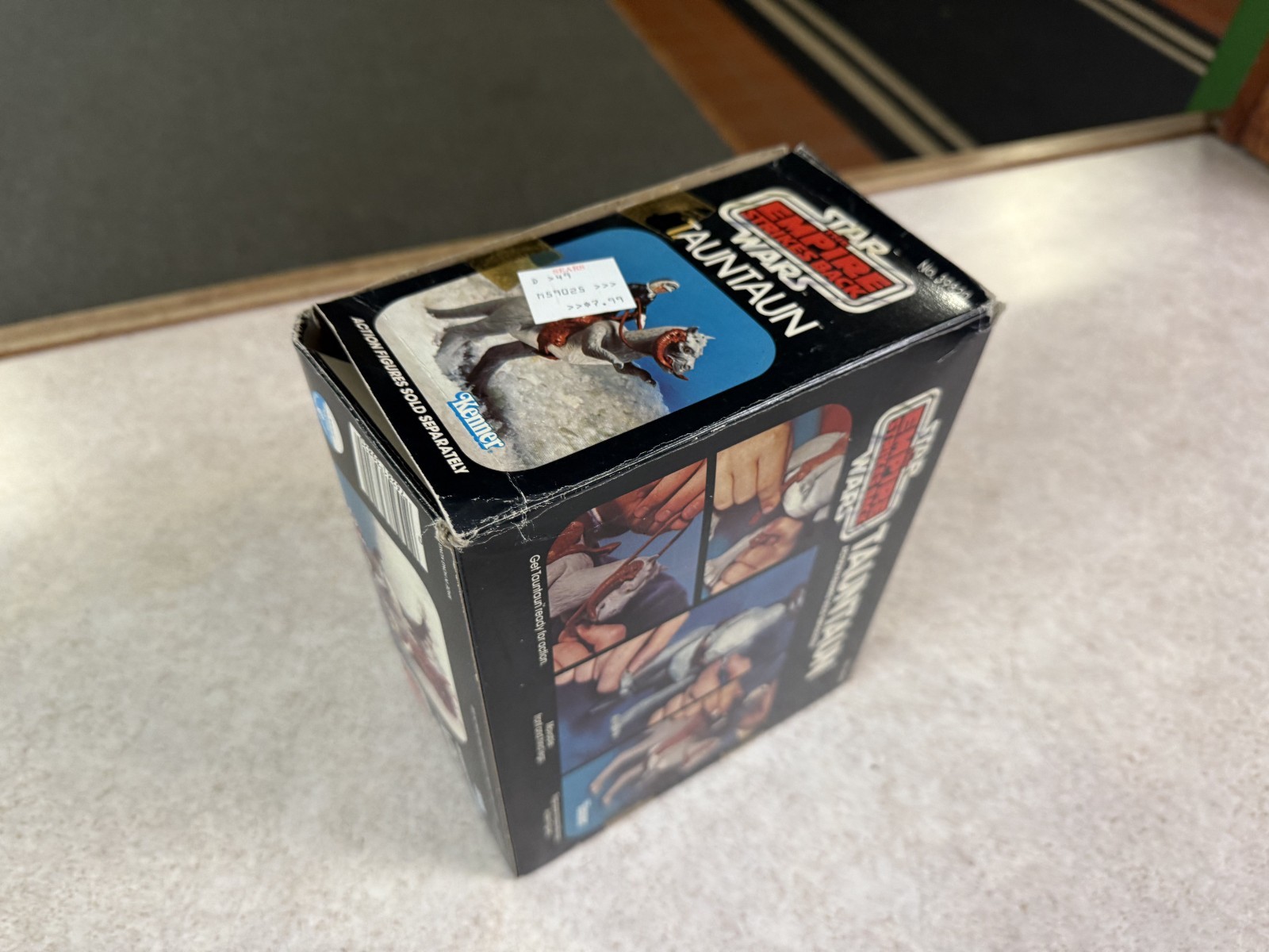 Tauntaun (closed belly) sold