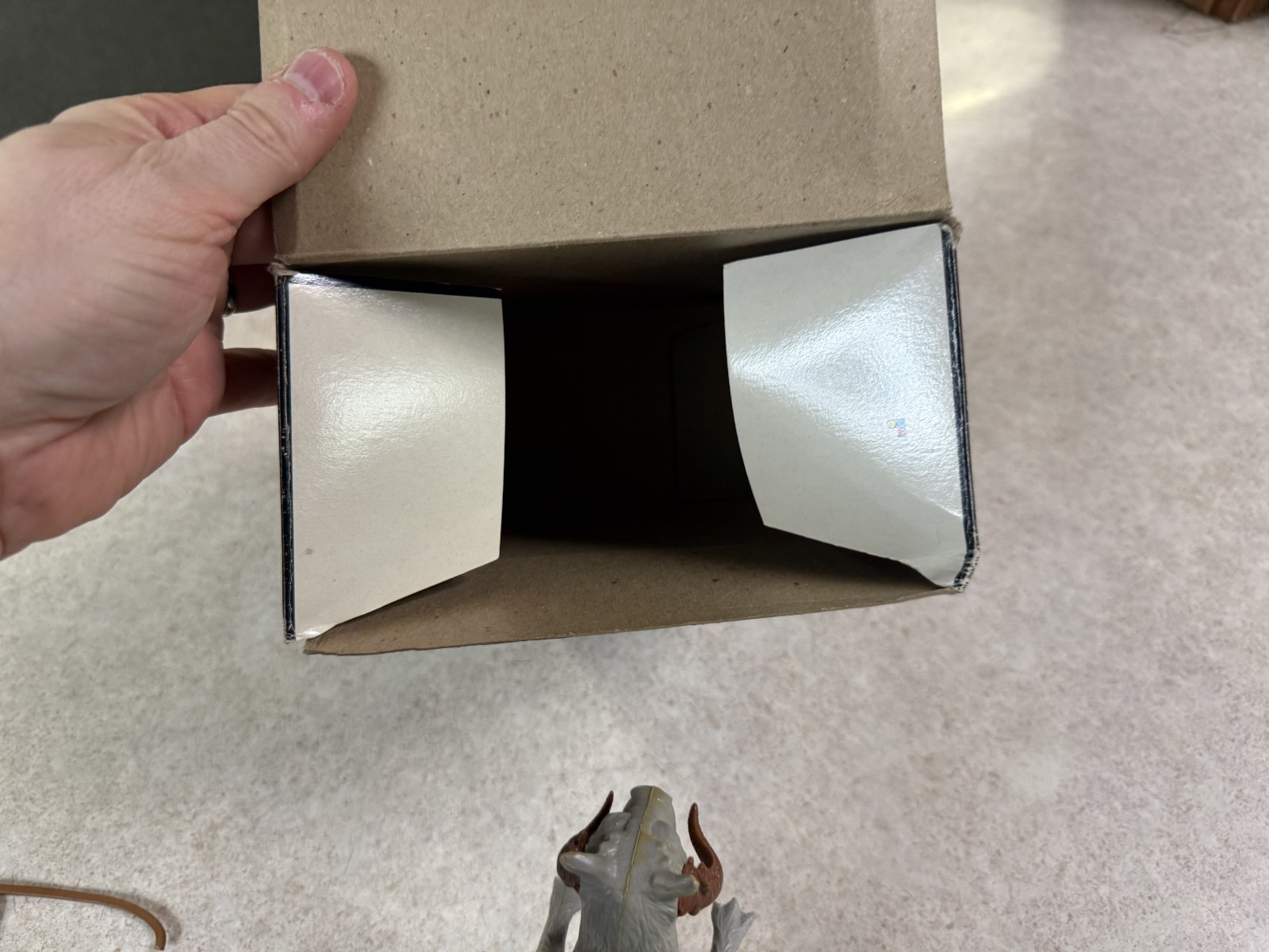 Tauntaun (closed belly) sold