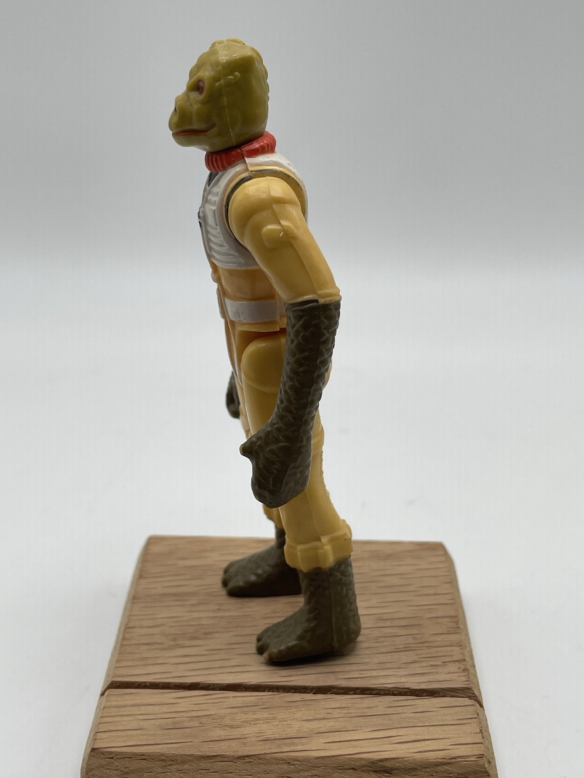 Bossk (Bounty Hunter) sold