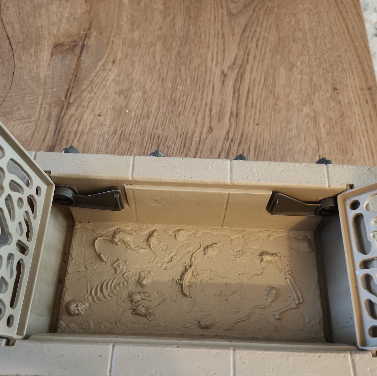 Jabba the Hutt Action Playset sold