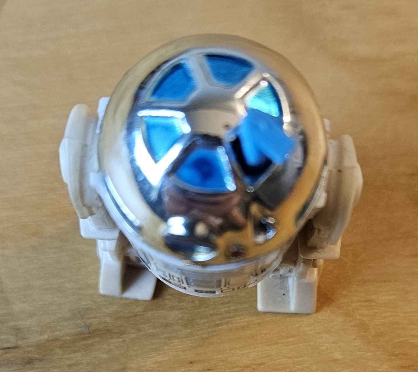 R2-D2 (Artoo-Detoo) (with Sensorscope) sold