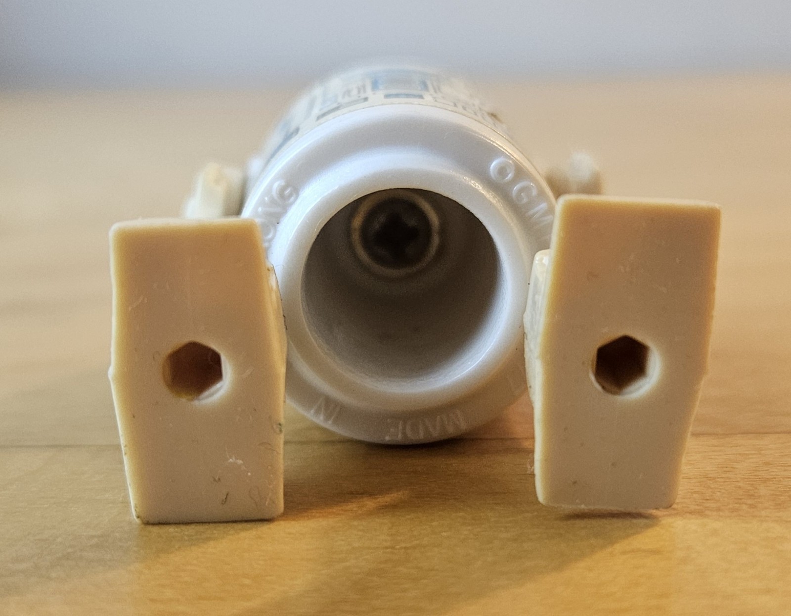 R2-D2 (Artoo-Detoo) (with Sensorscope) sold