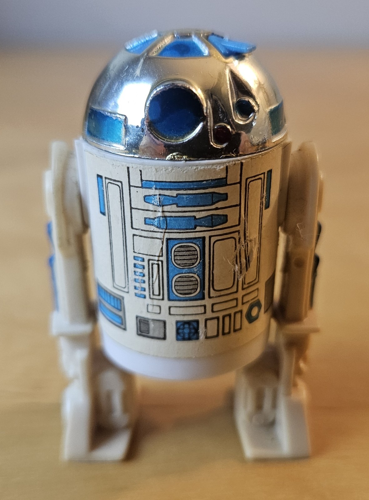 R2-D2 (Artoo-Detoo) (with Sensorscope) sold