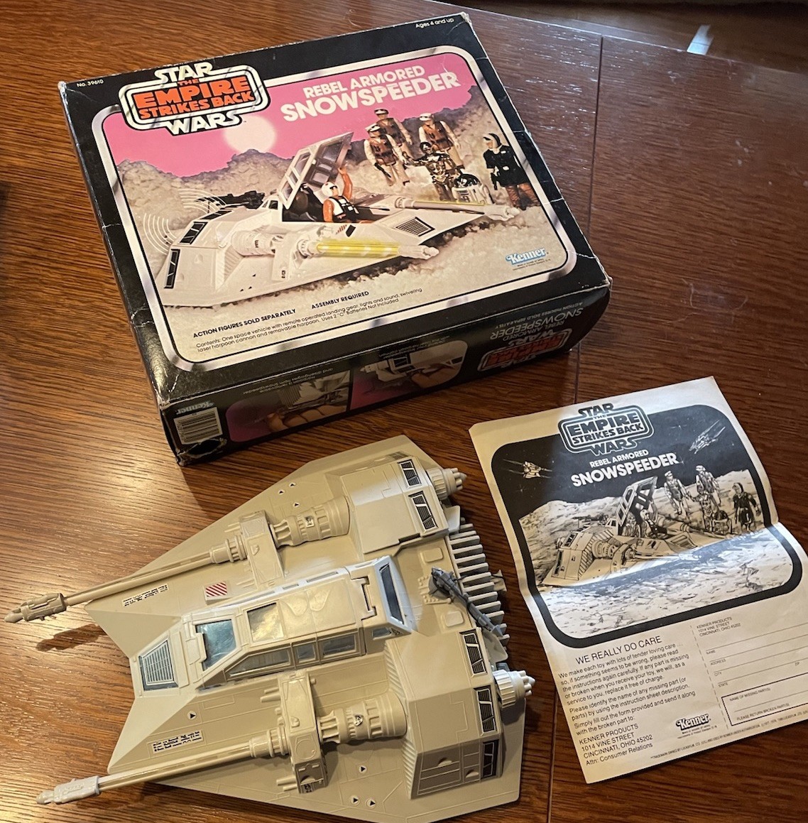 Rebel Armored Snowspeeder sold