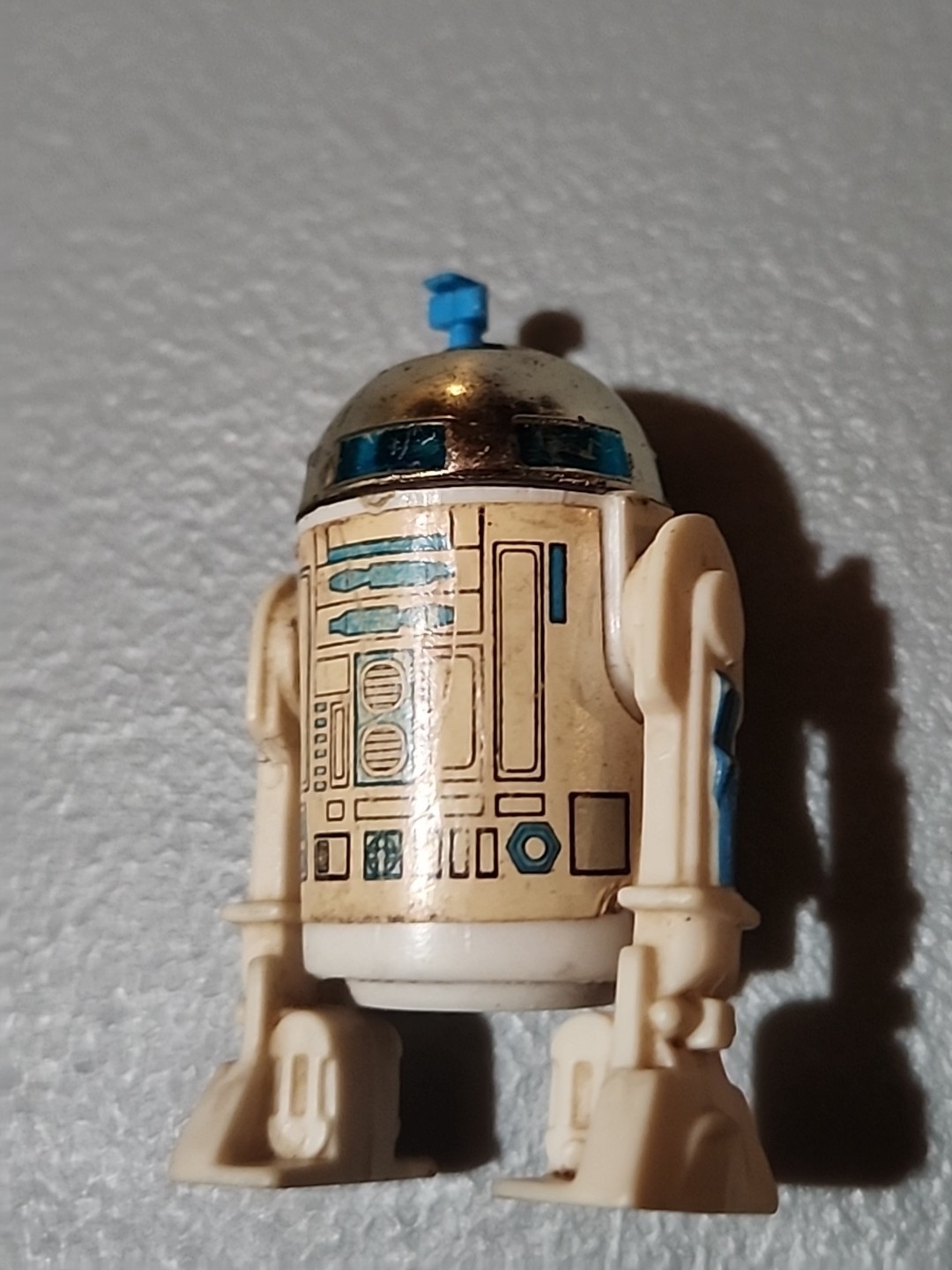 R2-D2 (Artoo-Detoo) (with Sensorscope) sold