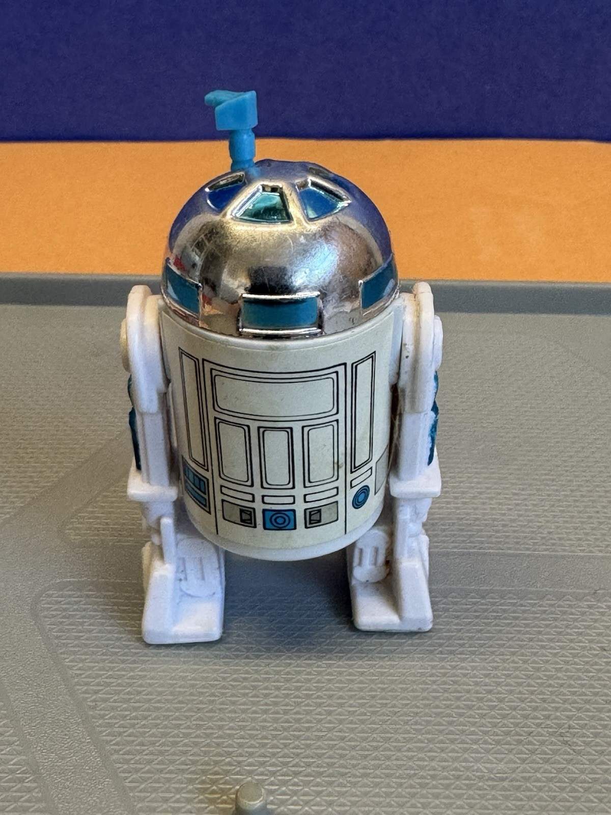 R2-D2 (Artoo-Detoo) (with Sensorscope) sold
