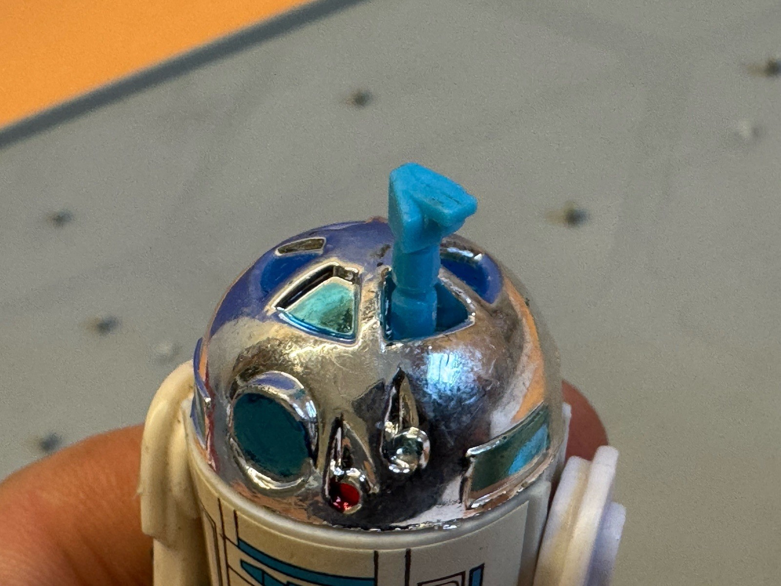 R2-D2 (Artoo-Detoo) (with Sensorscope) sold