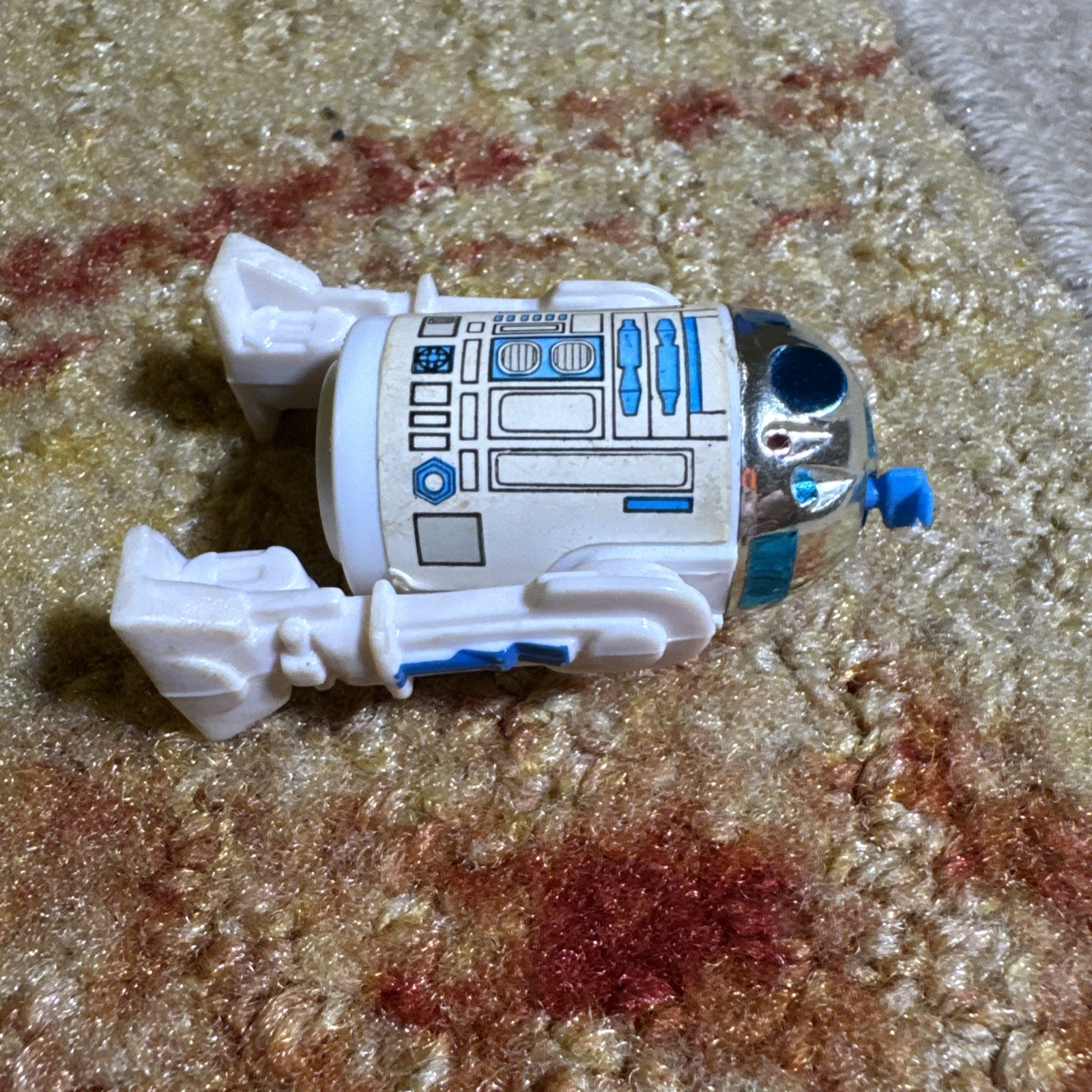 R2-D2 (Artoo-Detoo) (with Sensorscope) sold