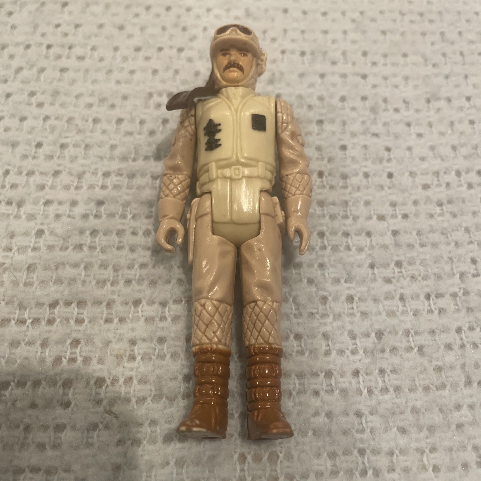 Rebel Commander sold