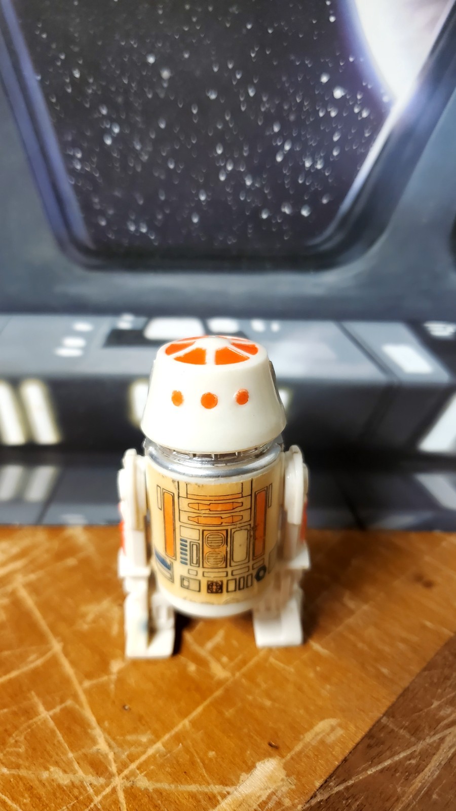 R5-D4 (Arfive-Defour) sold