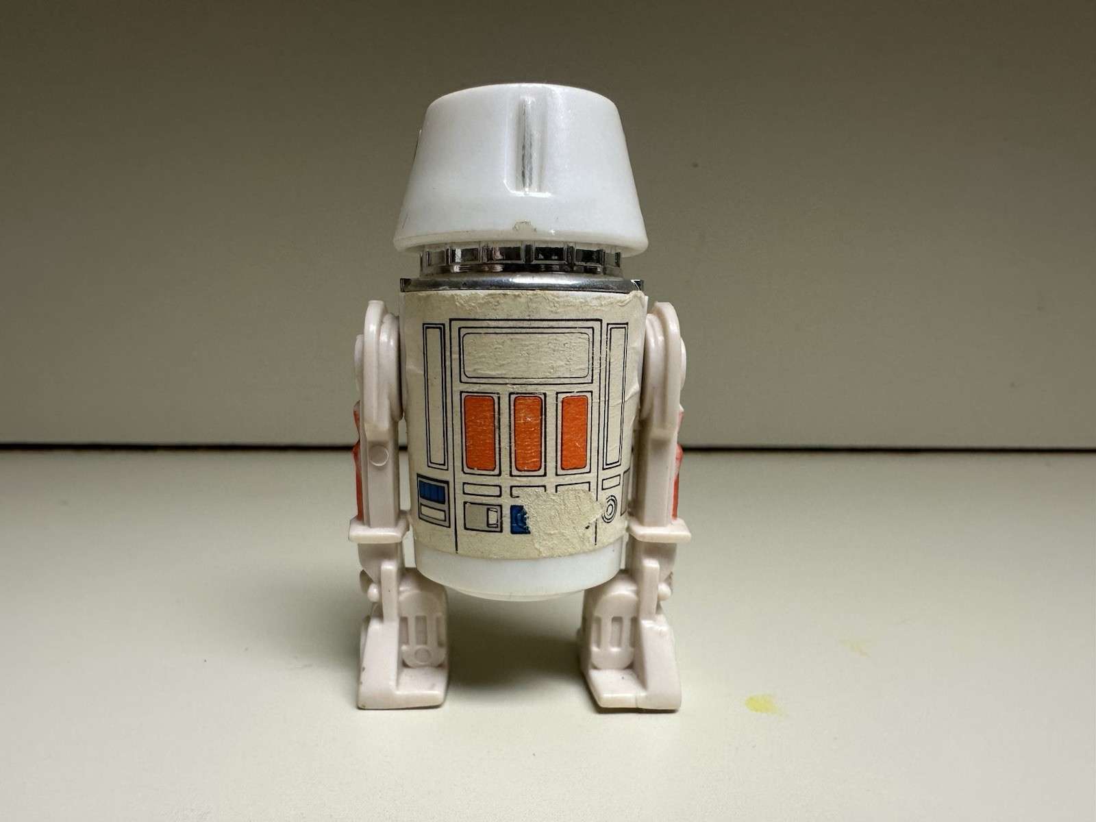R5-D4 (Arfive-Defour) sold