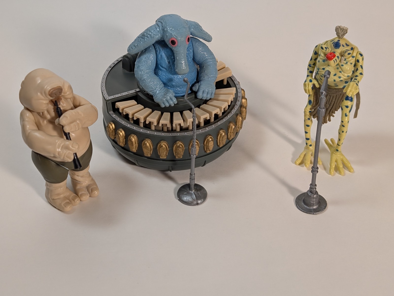 Sy Snootles & The Rebo Band sold