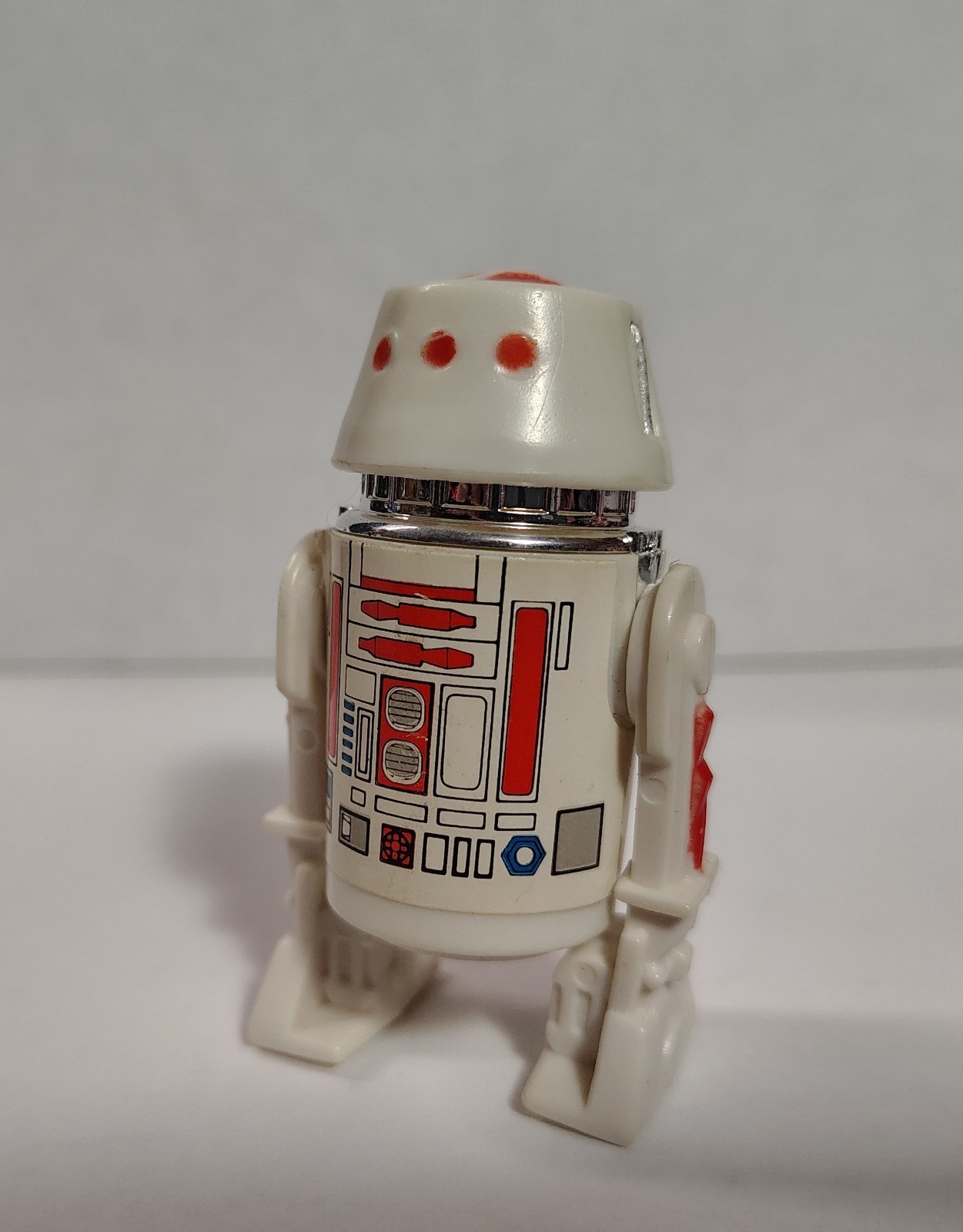 R5-D4 (Arfive-Defour) sold