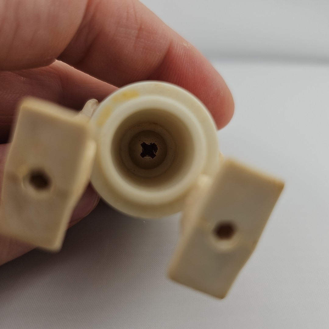 R5-D4 (Arfive-Defour) sold