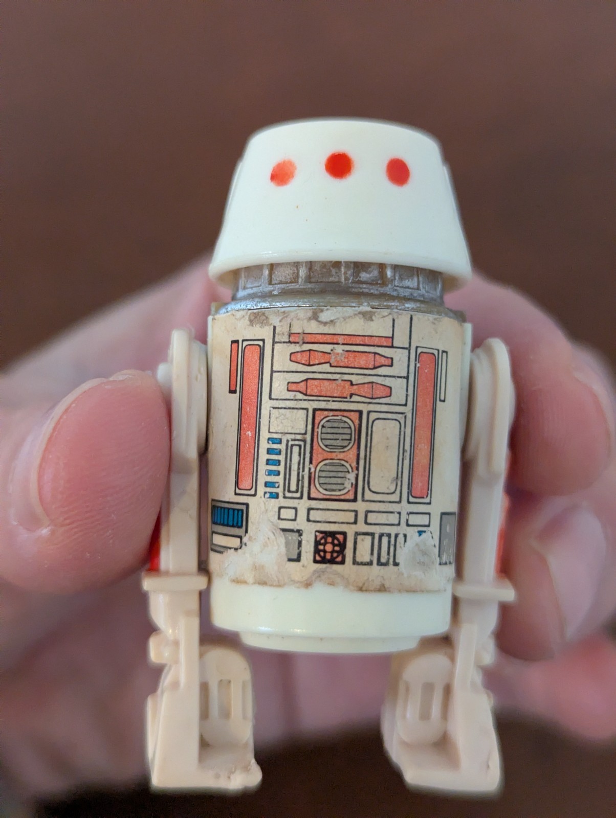 R5-D4 (Arfive-Defour) sold