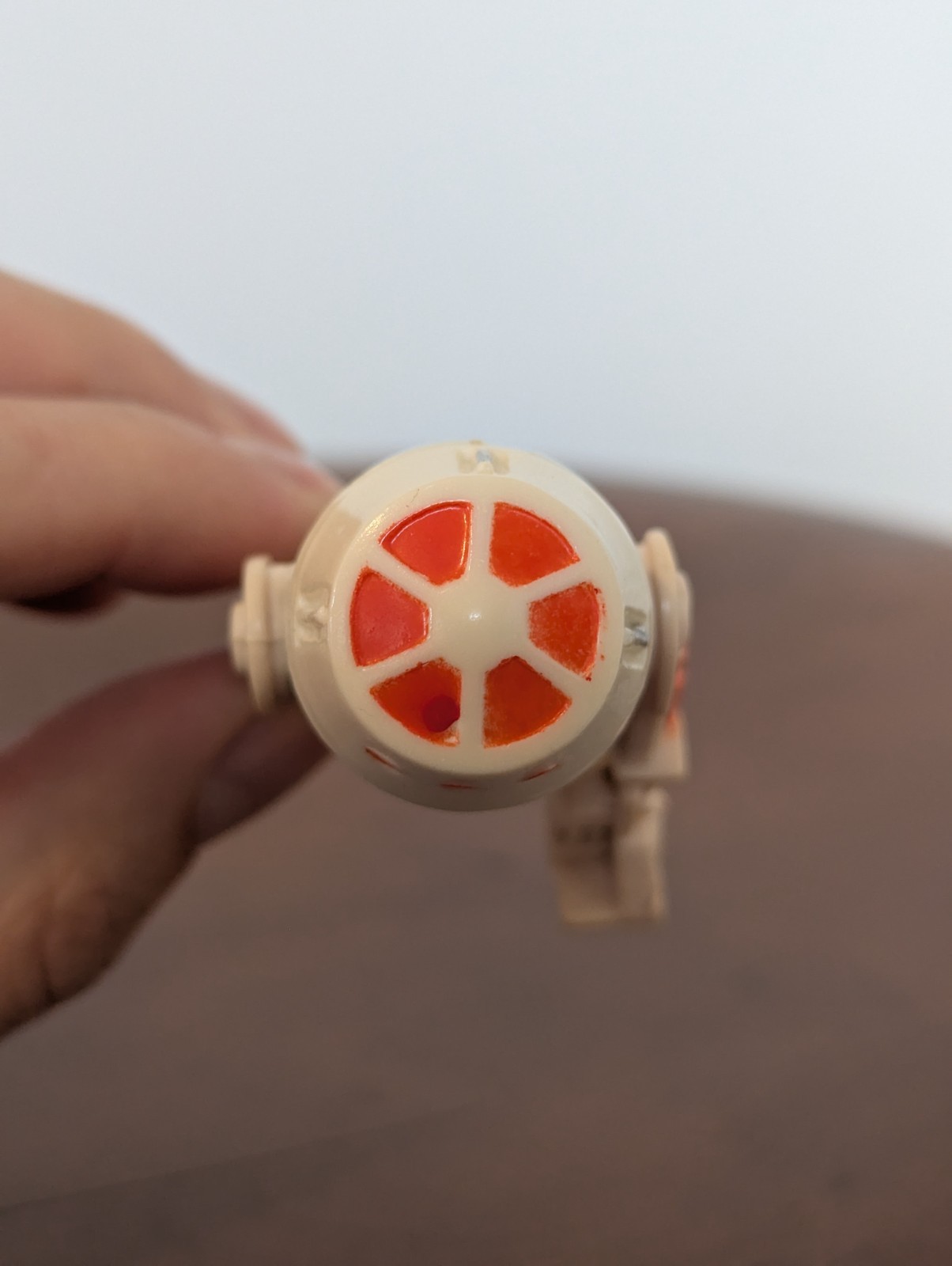 R5-D4 (Arfive-Defour) sold