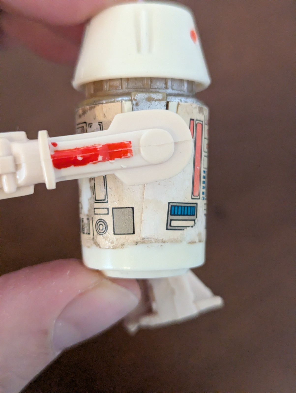 R5-D4 (Arfive-Defour) sold