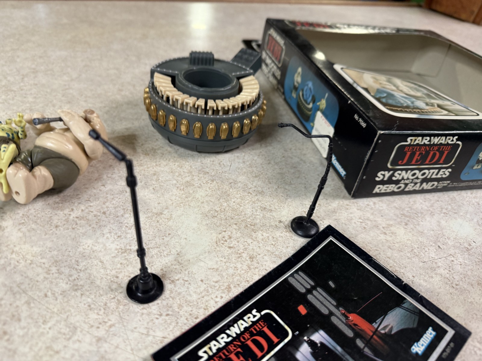 Sy Snootles & The Rebo Band sold