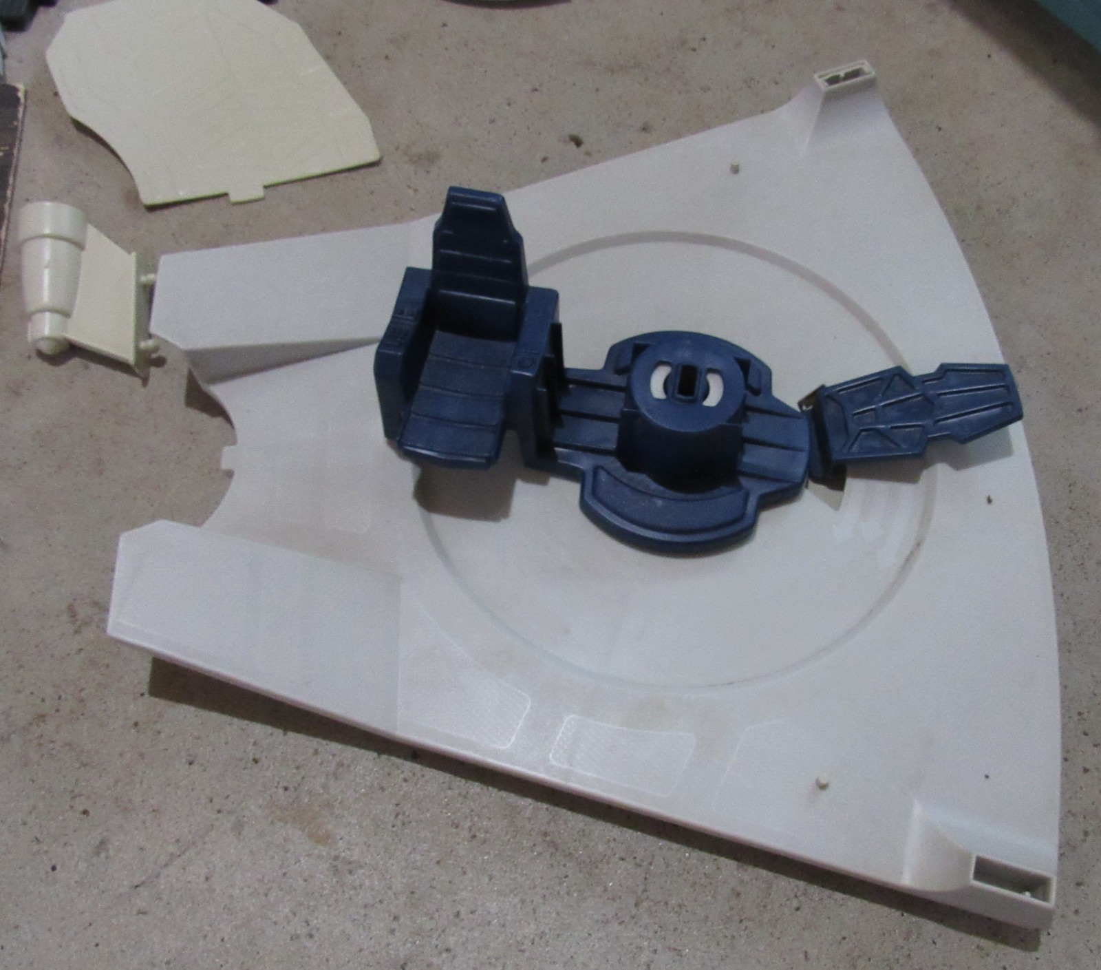 Death Star Space Station (Kenner) sold