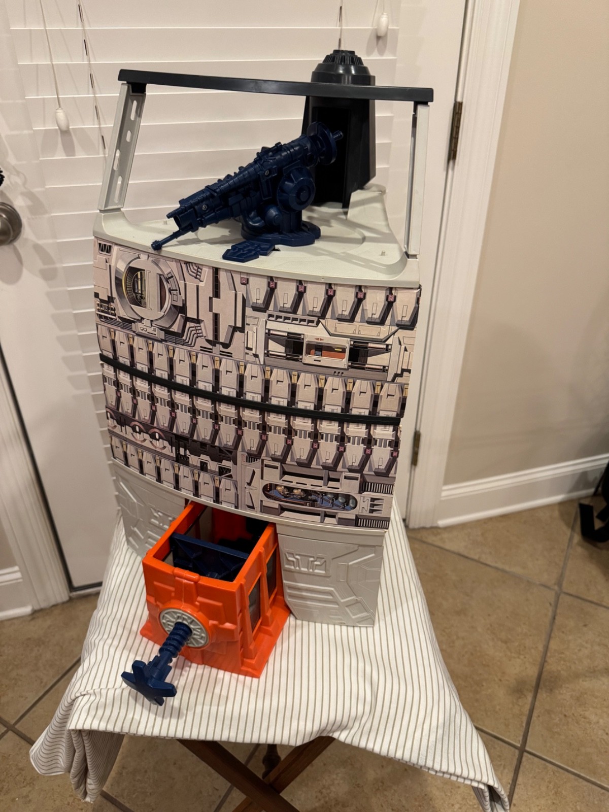 Death Star Space Station (Kenner) sold