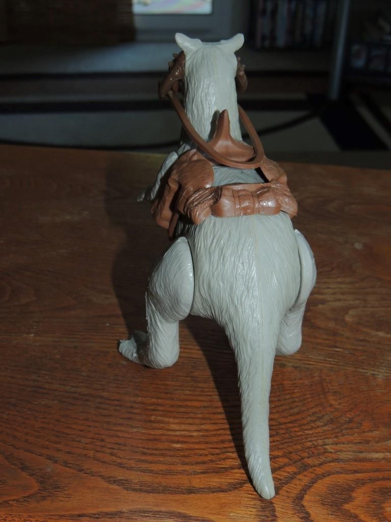 Tauntaun (closed belly) sold