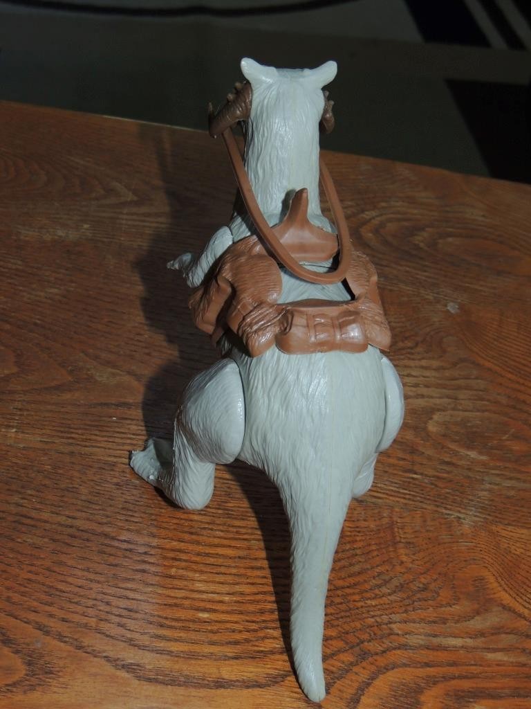 Tauntaun (closed belly) sold