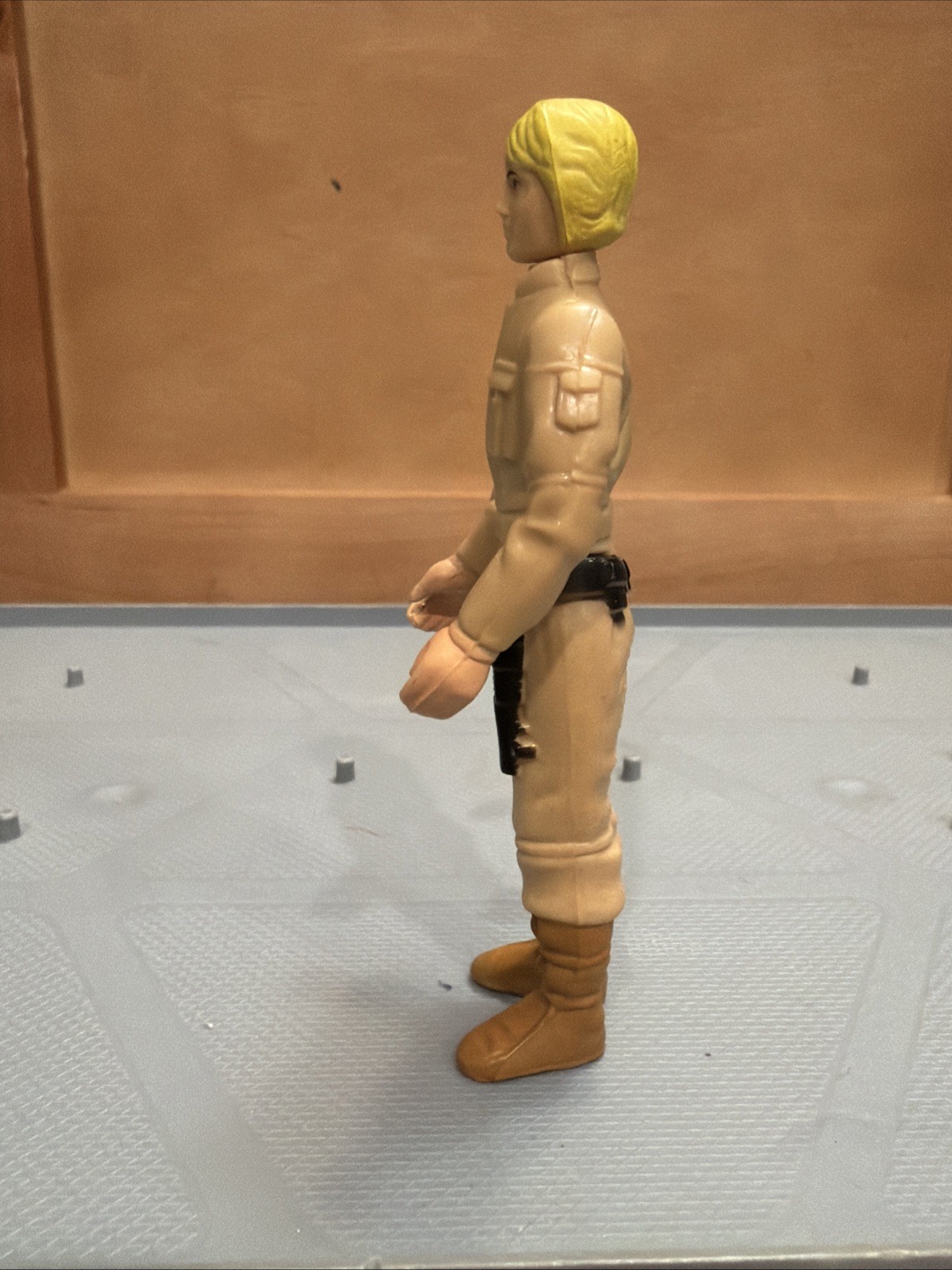 Luke Skywalker (Bespin Fatigues) sold