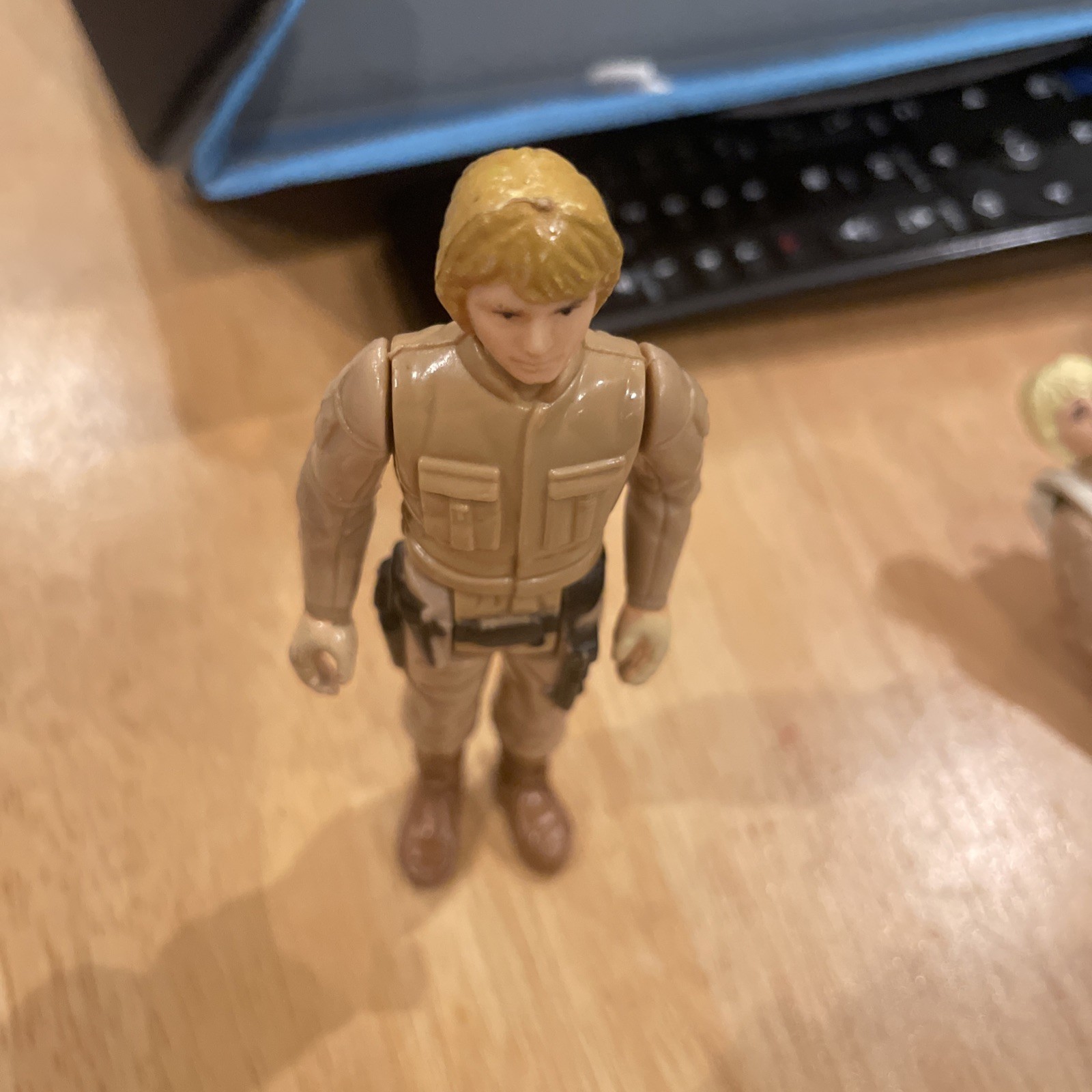 Luke Skywalker (Bespin Fatigues) sold