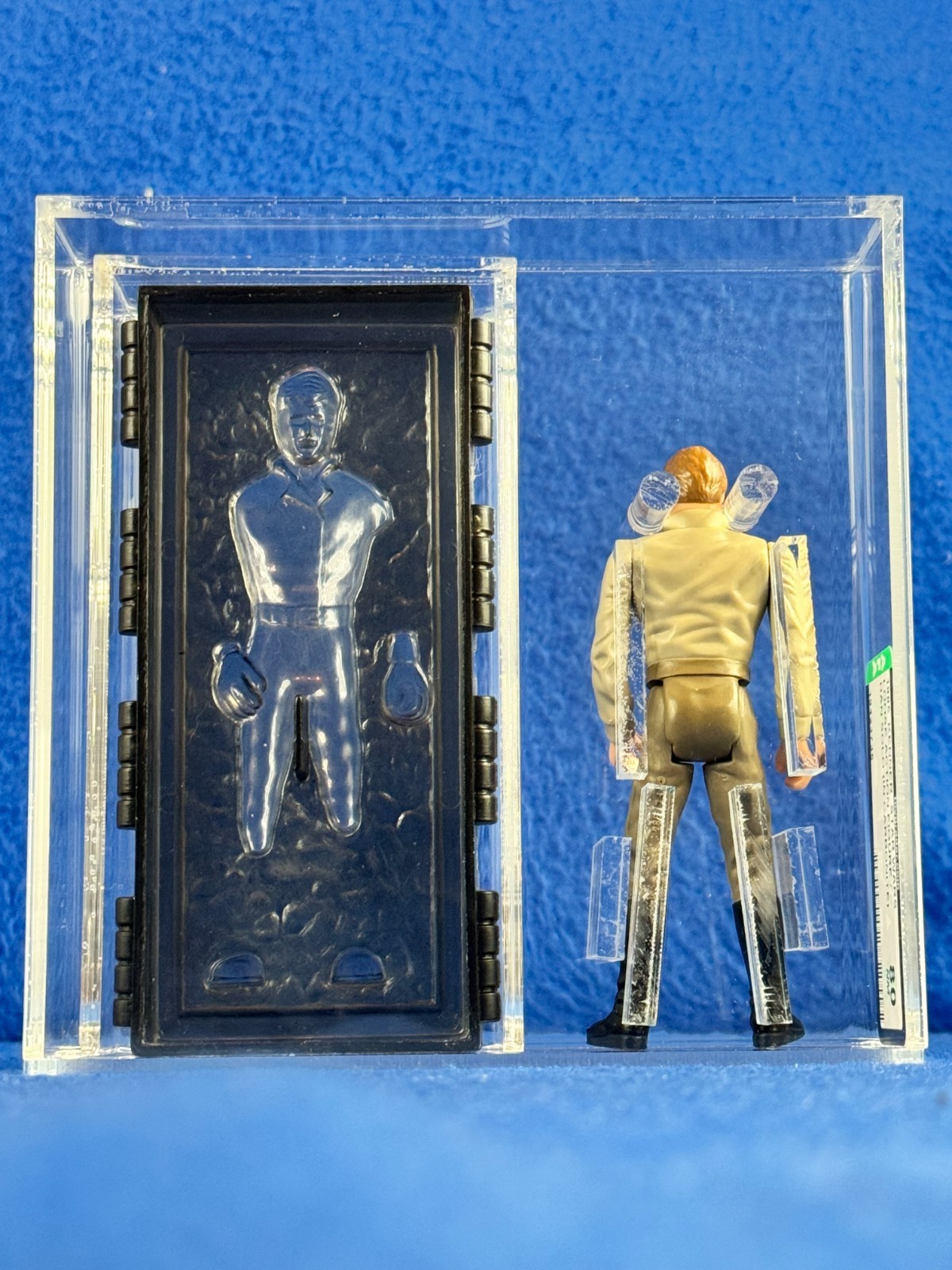 Han Solo (In Carbonite Chamber) sold