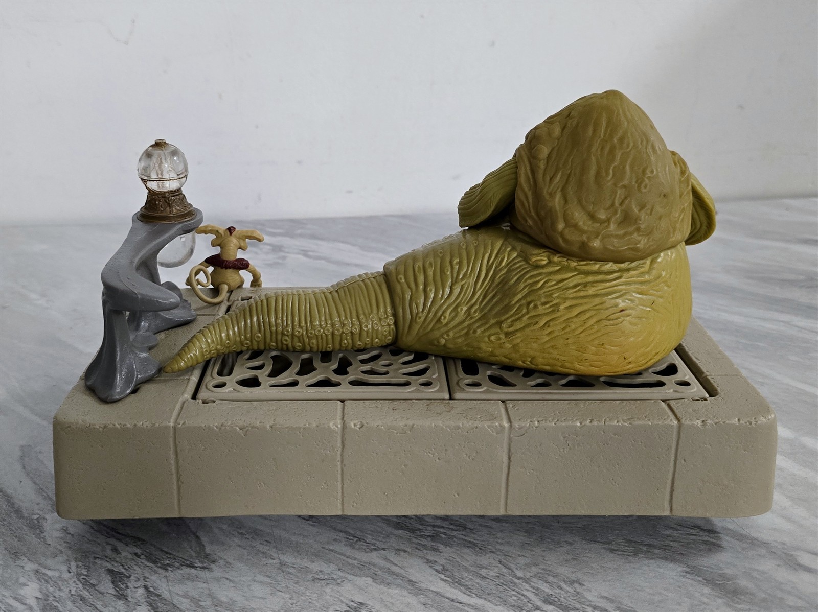 Jabba the Hutt Action Playset sold