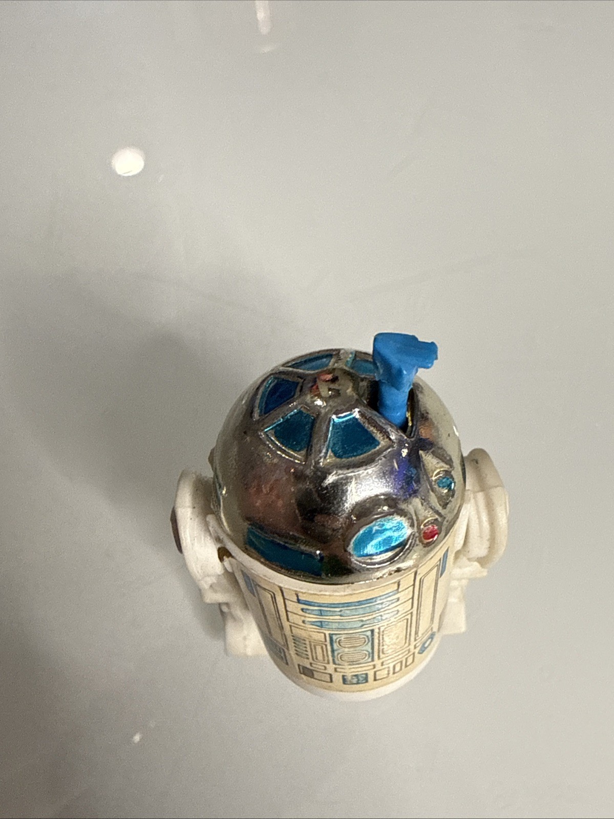 R2-D2 (Artoo-Detoo) (with Sensorscope) sold