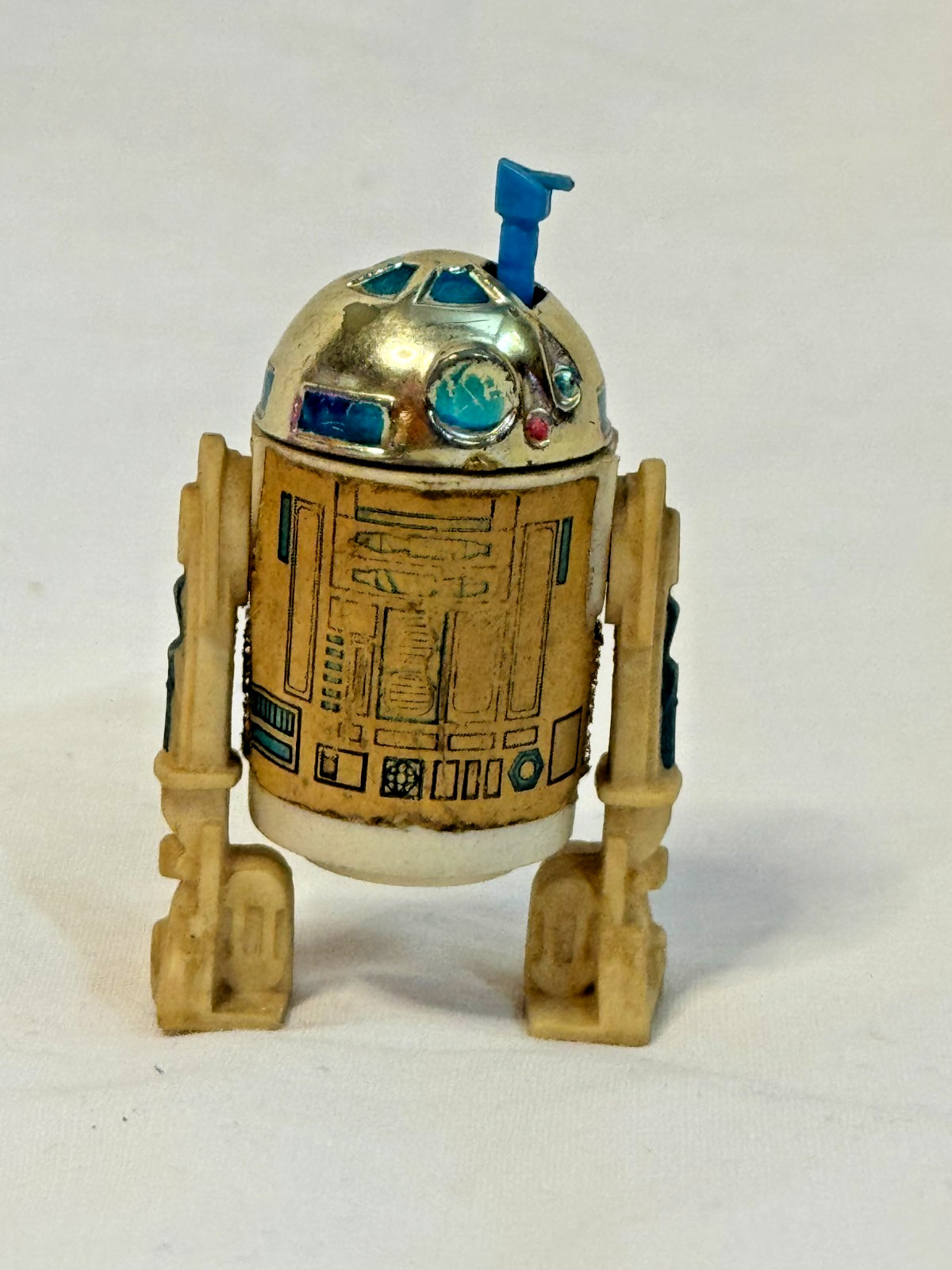 R2-D2 (Artoo-Detoo) (with Sensorscope) sold