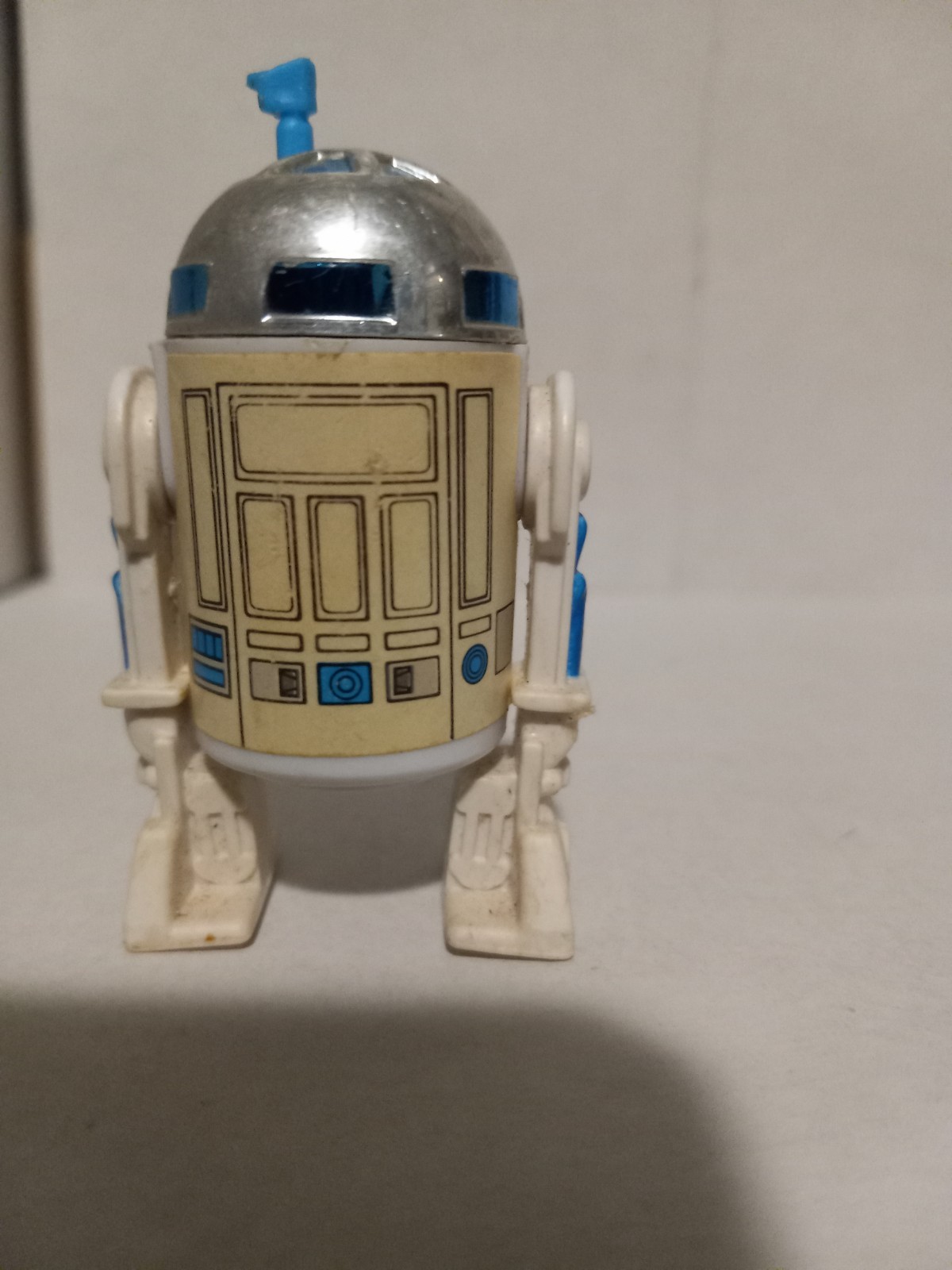 R2-D2 (Artoo-Detoo) (with Sensorscope) sold