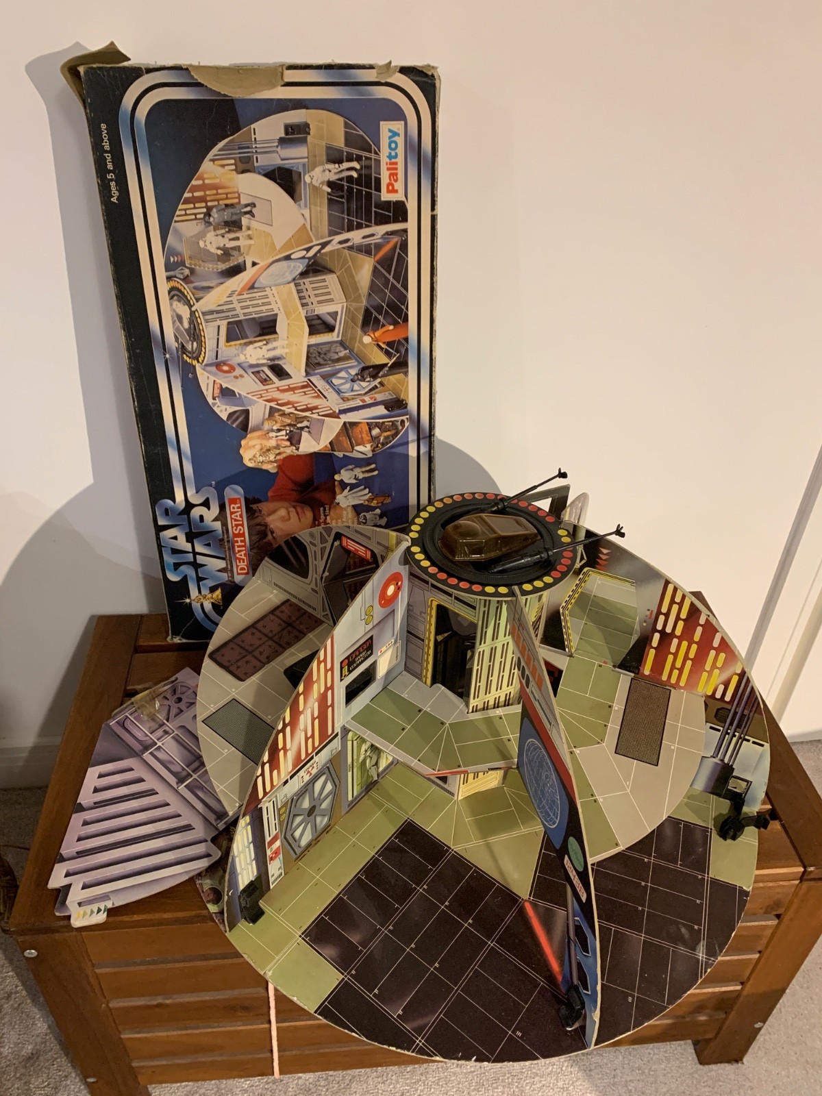 Death Star Playset (Palitoy) sold