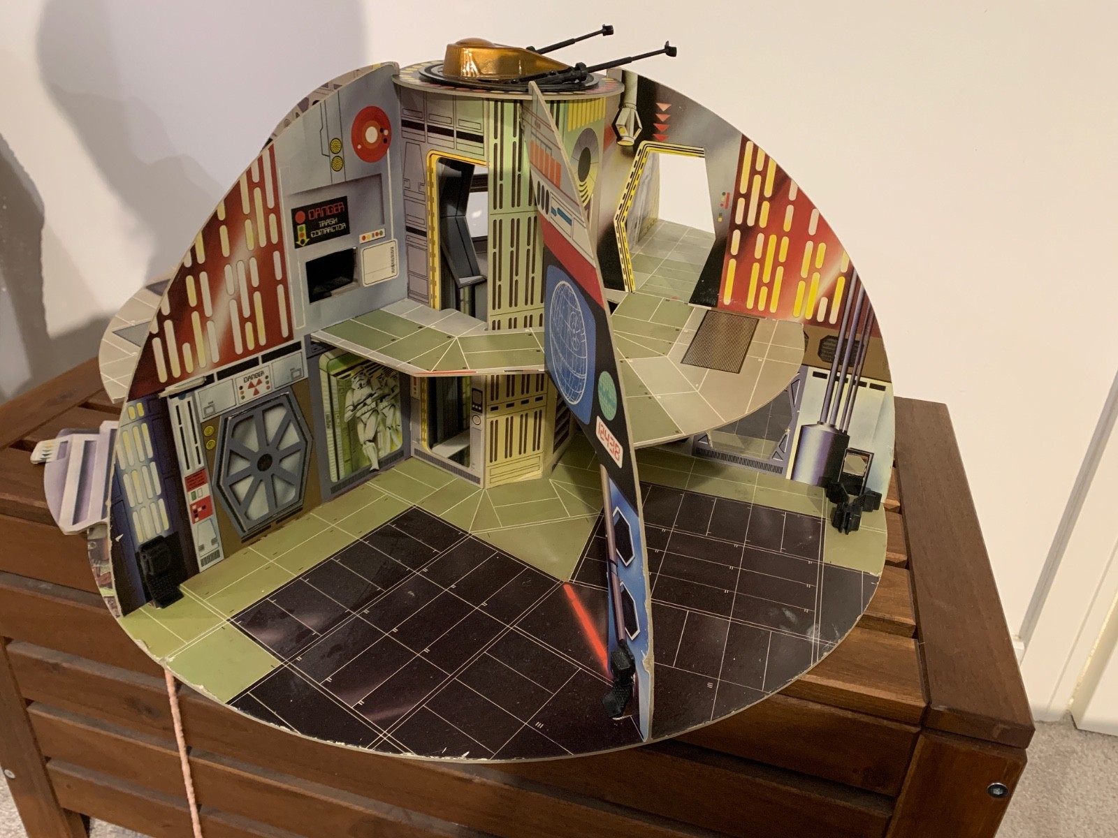 Death Star Playset (Palitoy) sold