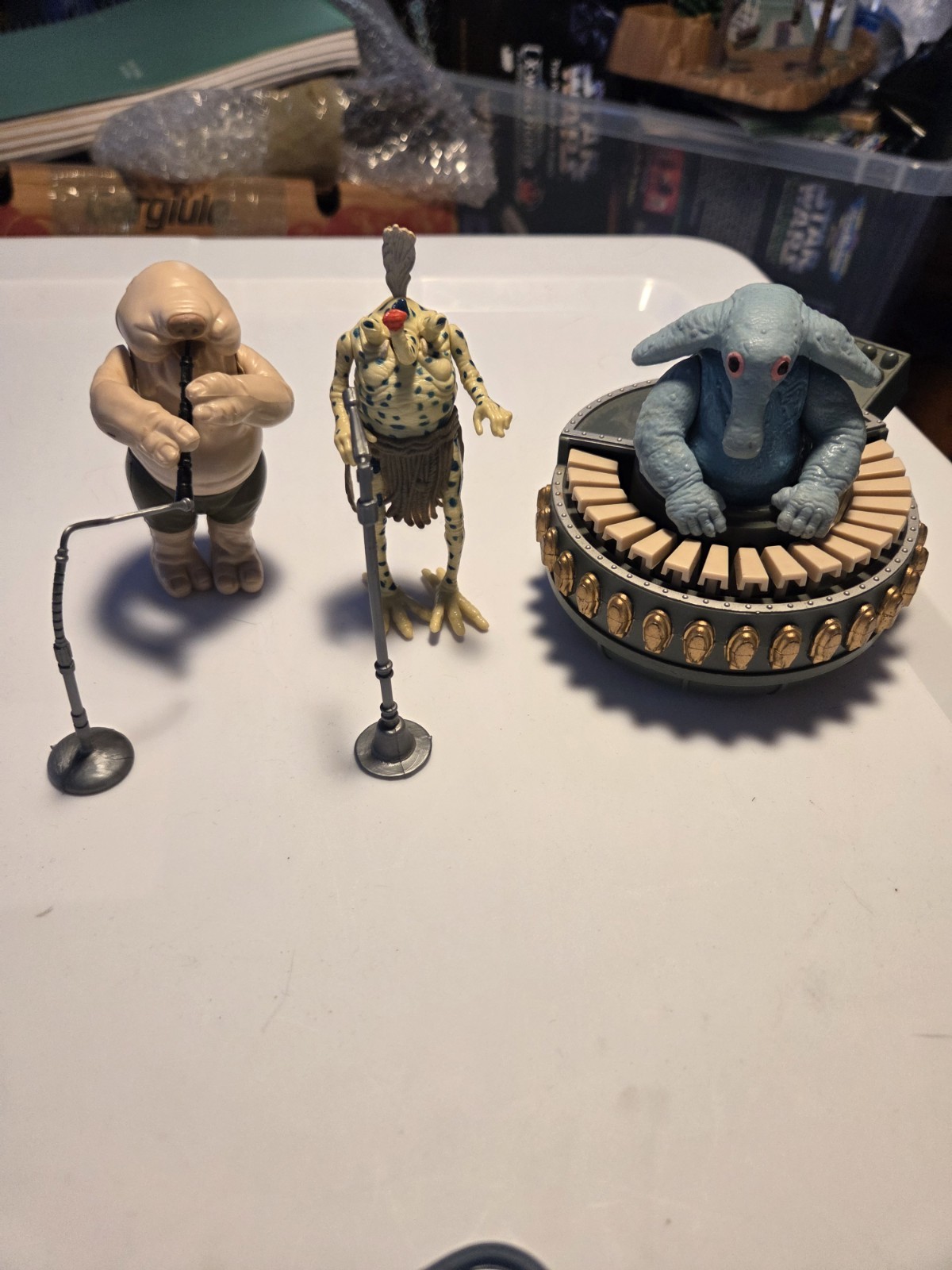 Sy Snootles & The Rebo Band sold