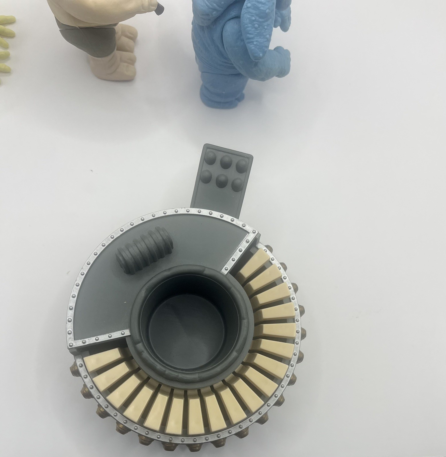 Sy Snootles & The Rebo Band sold