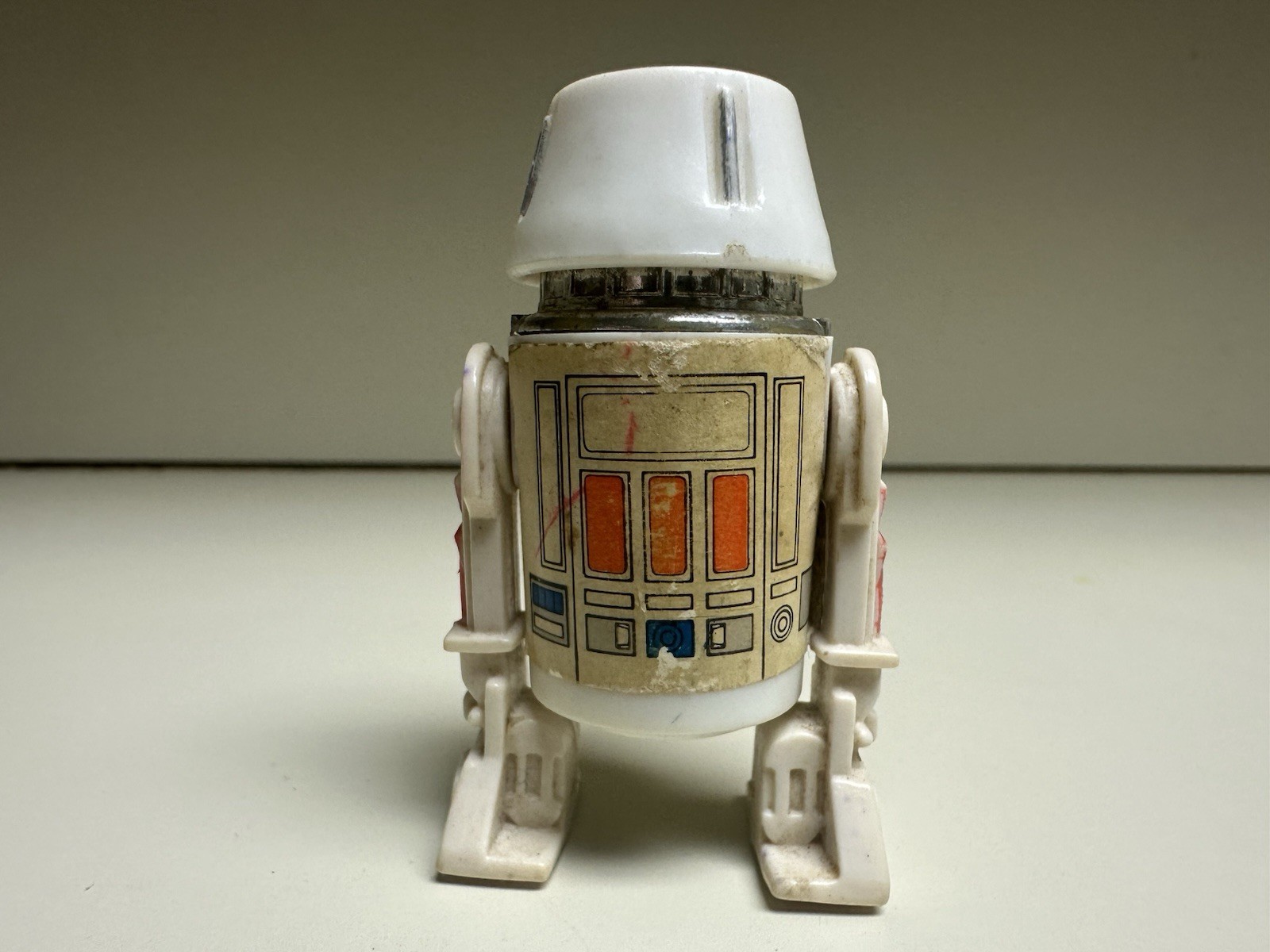 R5-D4 (Arfive-Defour) sold