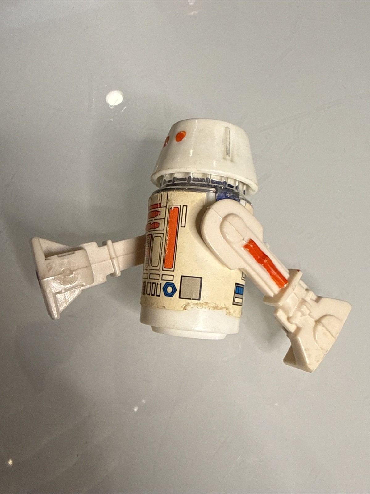 R5-D4 (Arfive-Defour) sold