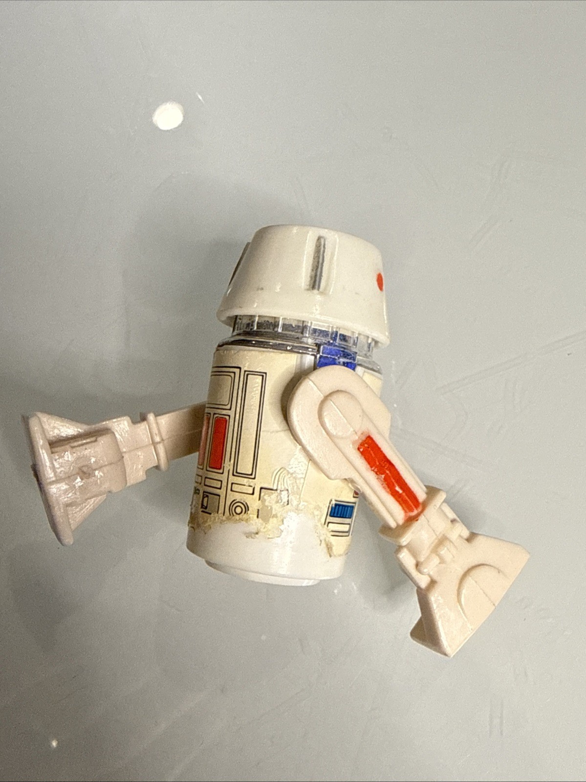 R5-D4 (Arfive-Defour) sold