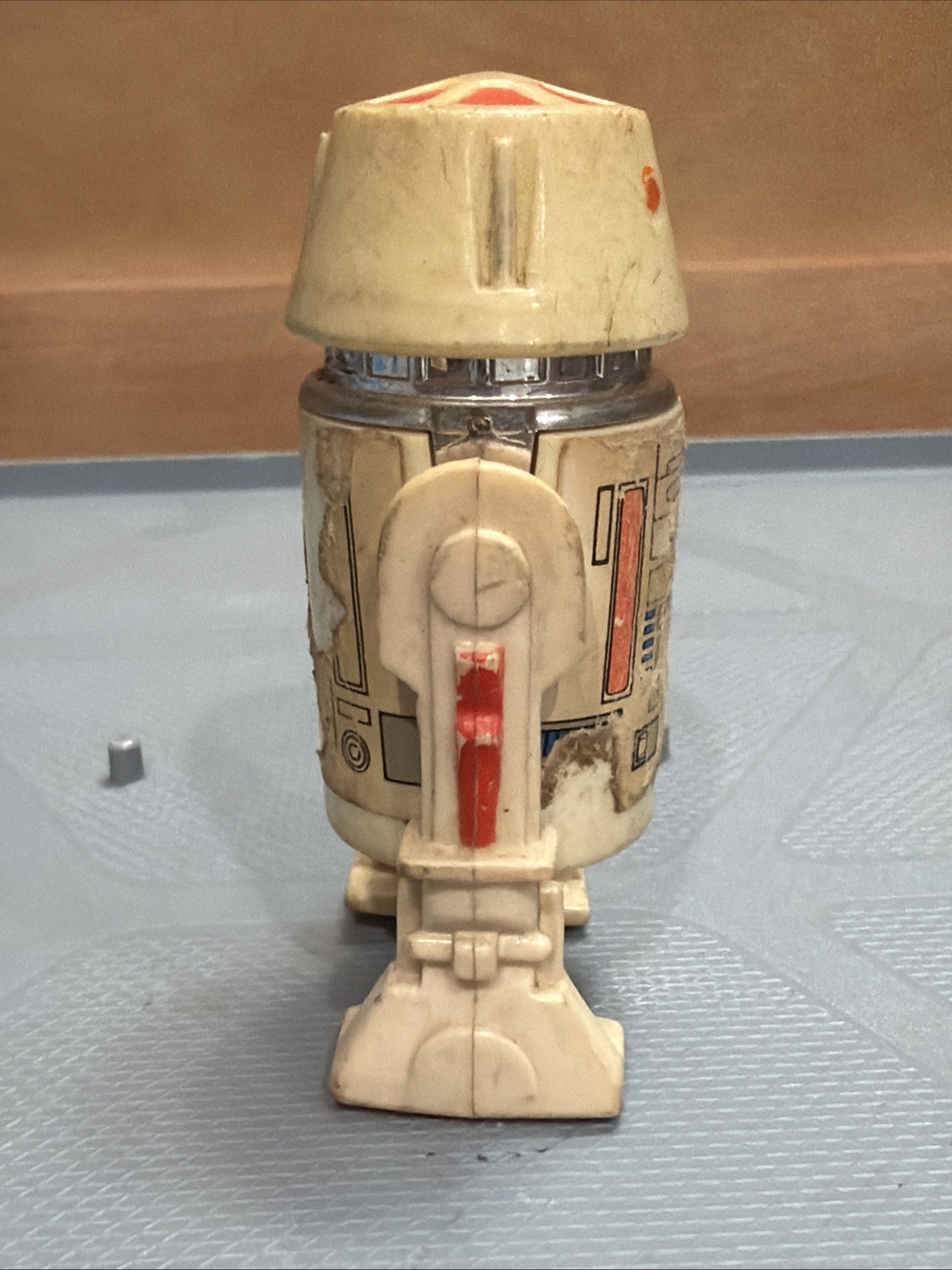 R5-D4 (Arfive-Defour) sold